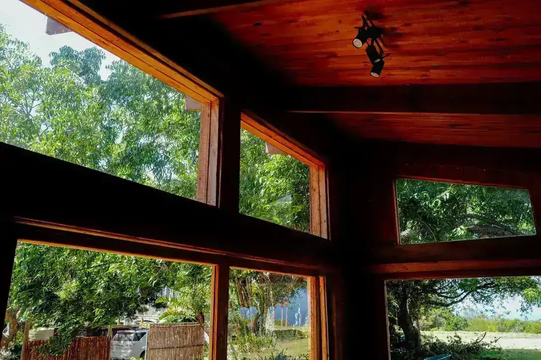 Finish Carpentry Florida — IWD Miami, licensed Florida contractor