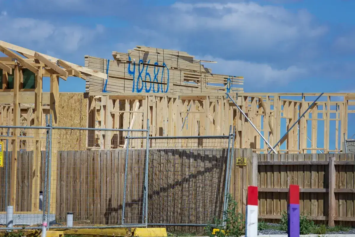 Florida contractor performing in-law suites construction work