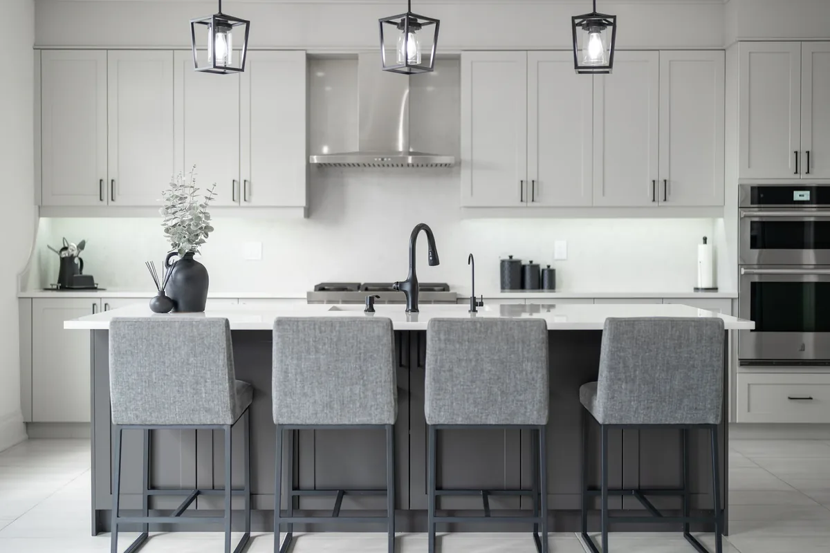 IWD Miami estimator performing on-site assessment for kitchen countertops project