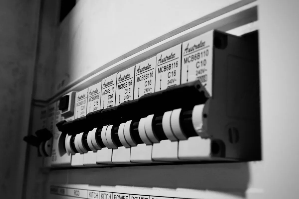 Florida master electrician performing generator installation