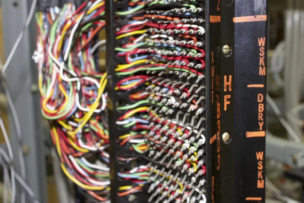 Florida master electrician performing smart home installation