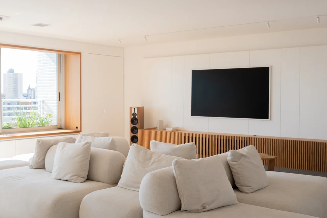 Smart Home Installation Florida — IWD Miami, licensed Florida contractor