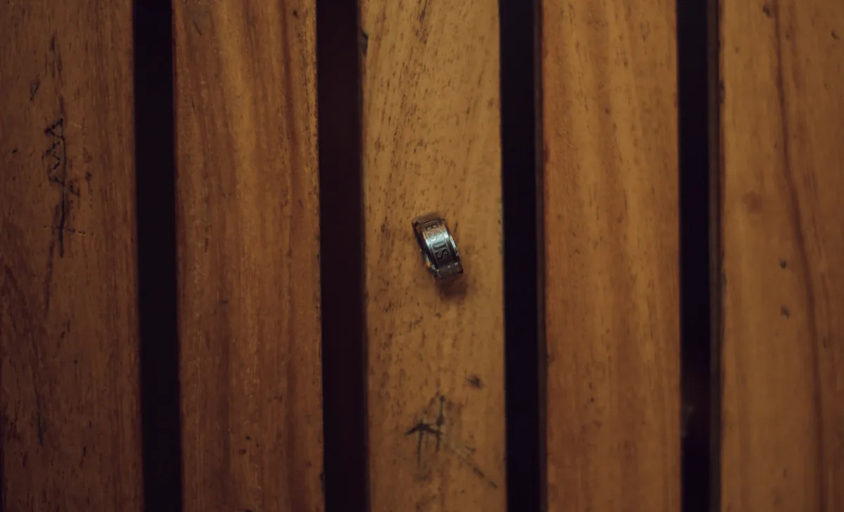 Licensed Florida contractor performing door installation