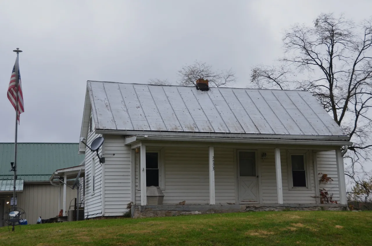 Metal Roofing Florida — IWD Miami, licensed Florida contractor