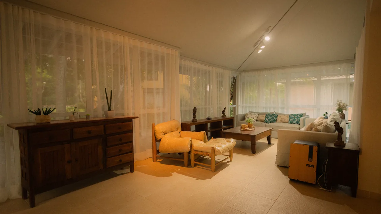 Flooring Installation Florida — IWD Miami, licensed Florida contractor
