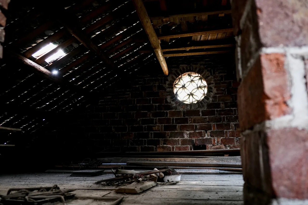 Attic Insulation Florida — IWD Miami, licensed Florida contractor